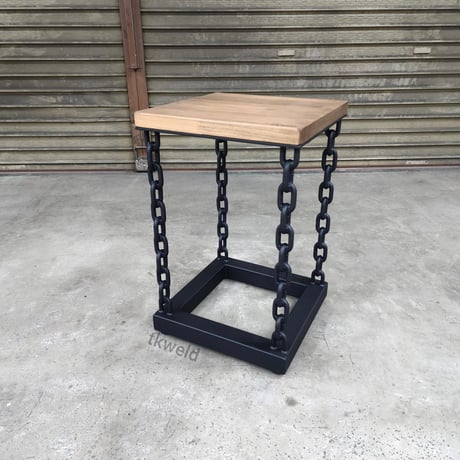 chain stool 2