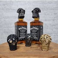Skull figurine