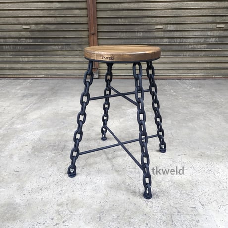 chain stool 1