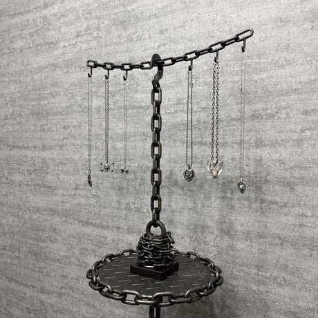 necklace stand