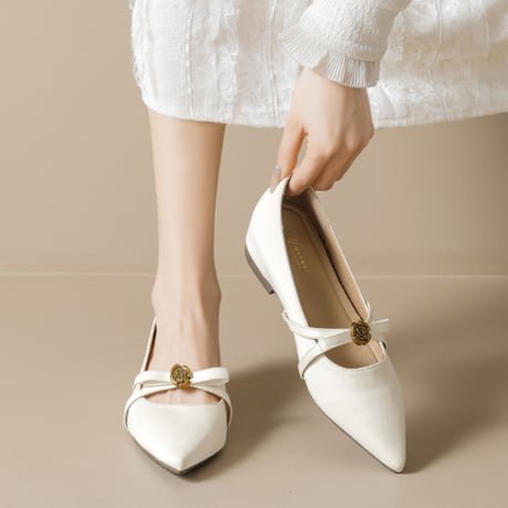 Camellia Strap Low Heel Pumps｜カメリアストラップローヒールパンプス（2color）　HG1022