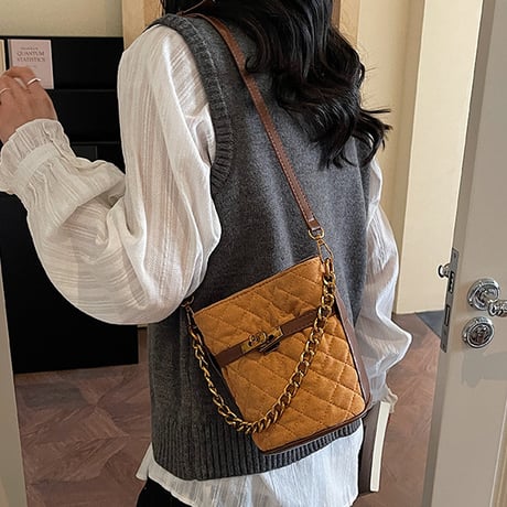 Quilted Chain Bucket Bag｜キルティングチェーンバケットバッグ  （4color）　 H H1024