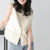 Frill Hem Sleeveless Top｜パールボタン付きフリルヘムノースリーブトップス（2color）　HB1077