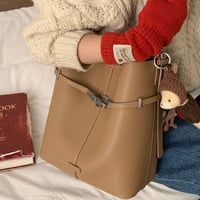 Soft Buckle Bucket Bag｜ソフトバックルバケットバッグ（4color）　HH1029
