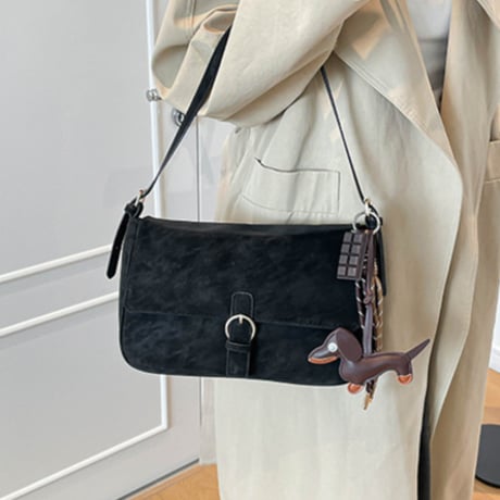 Retro Buckle Shoulder Bag｜チャーム付きレトロバックルショルダーバッグ（4color）　 HH1000