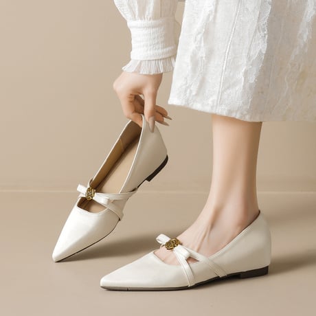 Camellia Strap Low Heel Pumps｜カメリアストラップローヒールパンプス（2color）　HG1022