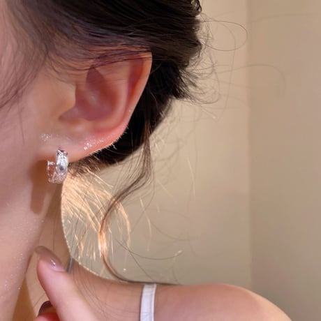 Quilted Minimal Hoop Earrings｜キルティング調ミニマルフープピアス（2color）　HI1013