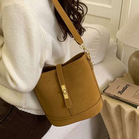Retro Buckle Hand Bag｜レトロバックルハンドバッグ（4color）　HH1013