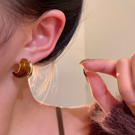 Amber Curve Earrings｜アンバーカーブピアス　HI1018