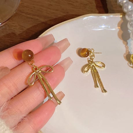 Retro Ribbon Drop Earrings｜レトロリボンドロップピアス　HI1027