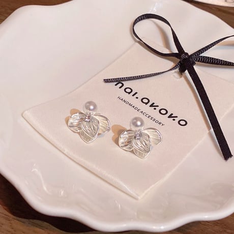 Pearl Flower Stud Earrings｜パールフラワースタッドピアス　HI1021