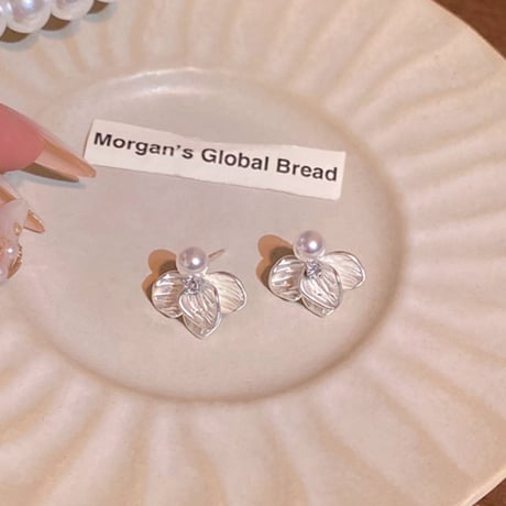 Pearl Flower Stud Earrings｜パールフラワースタッドピアス　HI1021