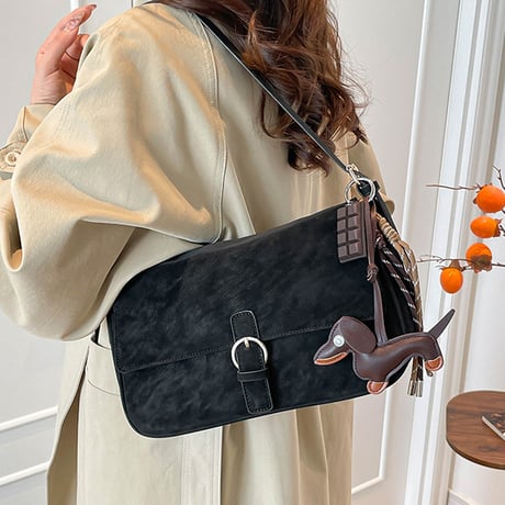 Retro Buckle Shoulder Bag｜チャーム付きレトロバックルショルダーバッグ（4color）　 HH1000