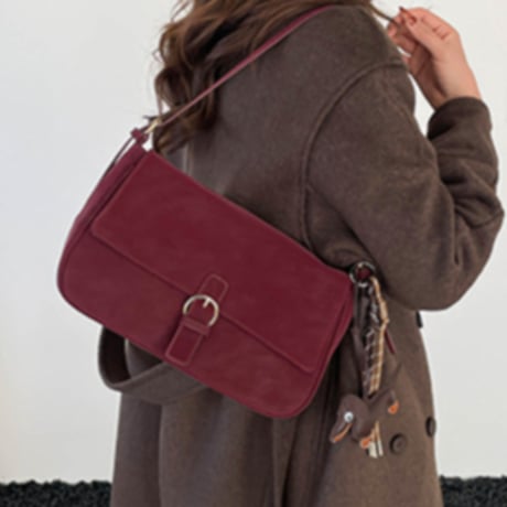 Retro Buckle Shoulder Bag｜チャーム付きレトロバックルショルダーバッグ（4color）　 HH1000