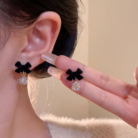 Velvet Ribbon Charm Stud Earrings｜ベルベットリボンチャームスタッドピアス　HI1022
