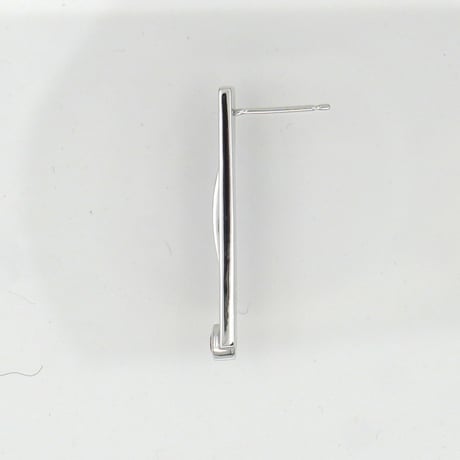 ピアス＜オンザライン＞３cm◆ガーネット
