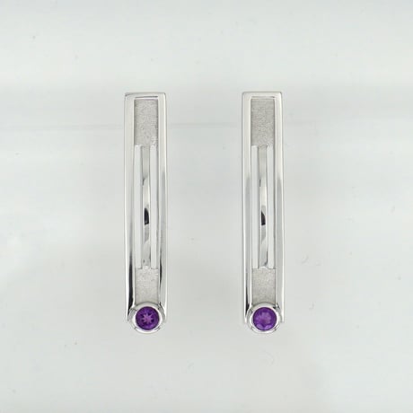 ピアス＜オンザライン＞３cm◆アメシスト