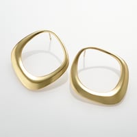 square pierce K18P