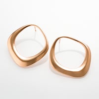 square pierce PG