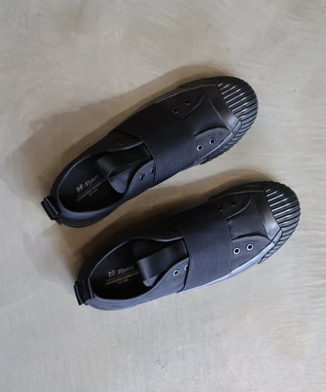 〈ENGINEERED GARMENTS〉x 〈P.F. FLYER〉Ground Slip On / White, Black