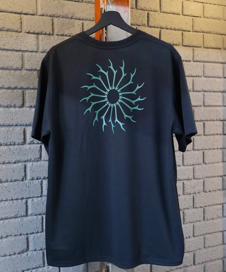 〈SOUTH2 WEST8〉S/S Round Pocket Tee - Circle Horn / Green, Black