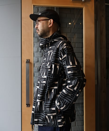 〈ENGINEERED GARMENTS〉Cagoule Shirt - CL Tile Print Canvas / Black