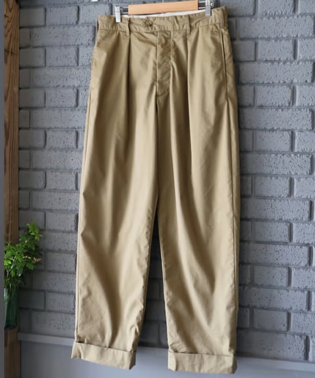〈ENGINEERED GARMENTS〉Carlyle Pant - Lt.Weight Nyco Twill / Khaki, Dk.Navy