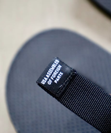 〈BEDROCK SANDALS〉Cairn Evo Sandal / Black, Clay, Lupine Purple
