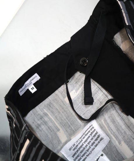 〈ENGINEERED GARMENTS〉Fatigue Short - Cotton Tile Print Canvas / Black CL