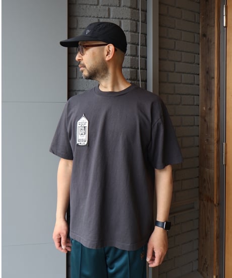 〈STEVE WHITE x MARUCHAN〉Milk Carton Patch Tee / Brown, Charcoal, Blue