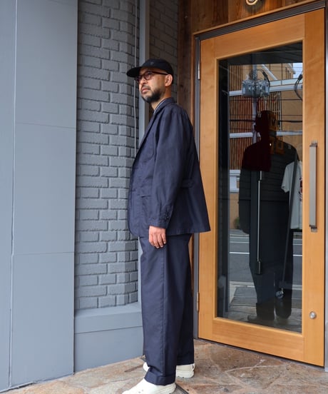 〈ENGINEERED GARMENTS〉Carlyle Pant - Lt.Weight Nyco Twill / Khaki, Dk.Navy