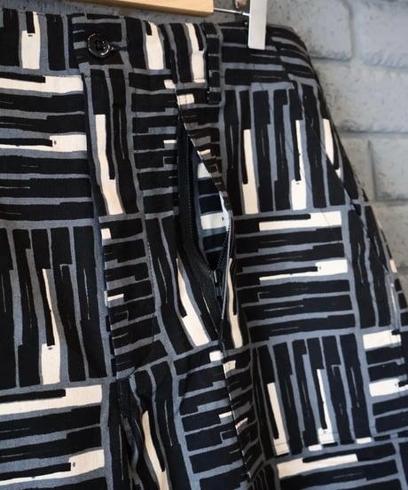 〈ENGINEERED GARMENTS〉Fatigue Short - Cotton Tile Print Canvas / Black CL