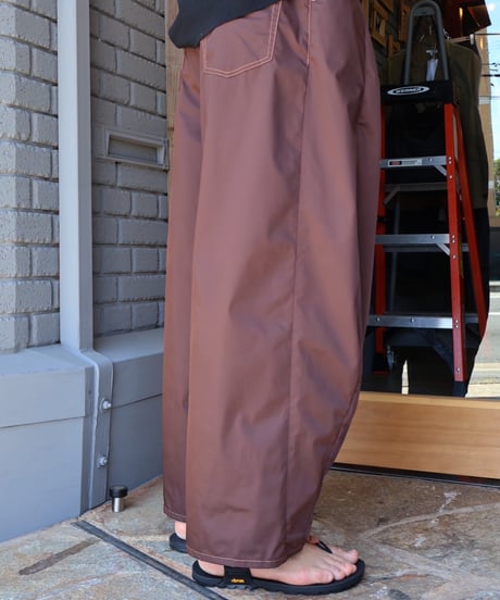 〈NEEDLES〉H.D. Jean - Memory Poly Taffeta / Brown