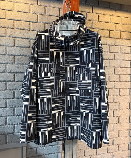 〈ENGINEERED GARMENTS〉Cagoule Shirt - CL Tile Print Canvas / Black