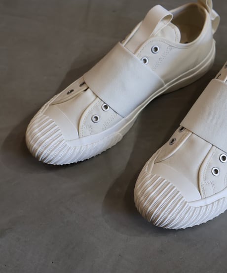 〈ENGINEERED GARMENTS〉x 〈P.F. FLYER〉Ground Slip On / White, Black