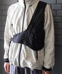 〈ENGINEERED GARMENTS〉Shoulder Vest - Lt.Weight Nyco Poplin / Black