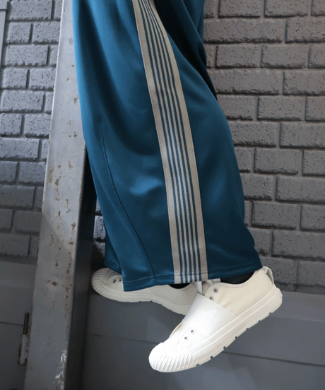 〈NEEDLES〉H.D. Track Pant - Poly Smooth / Charcoal, Green