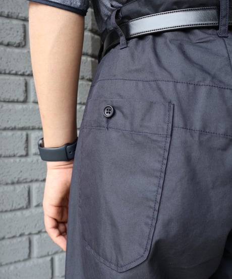 〈ENGINEERED GARMENTS〉Carlyle Pant - Lt.Weight Nyco Twill / Khaki, Dk.Navy