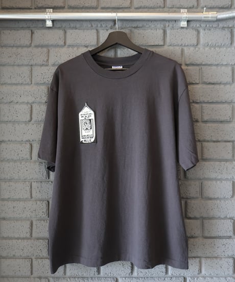 〈STEVE WHITE x MARUCHAN〉Milk Carton Patch Tee / Brown, Charcoal, Blue