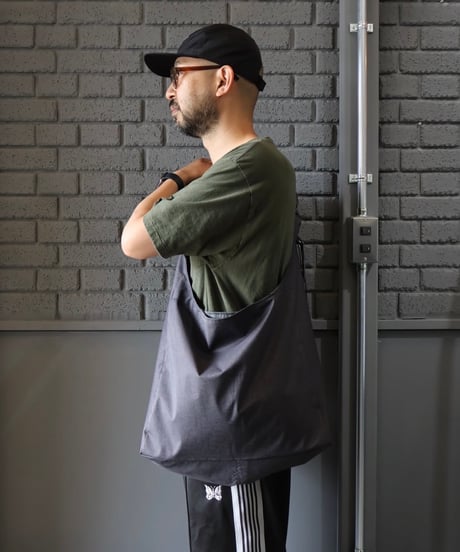 〈B:together〉 × 〈Maruchan〉“SHRINK BAG 17L” / Charcoal × Moss Green Plaid