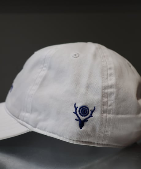 〈SOUTH2 WEST8〉Strap Back Cap - HYDROGIC CYCLE SYSTEM / White