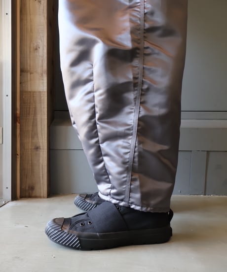 〈NEEDLES〉H.D. Painter Jean - Poly Coated Sateen / Grey