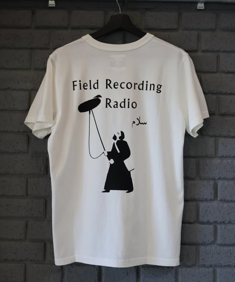 〈TACOMA FUJI RECORDS〉FIELD RECORDING RADIO Tee / White