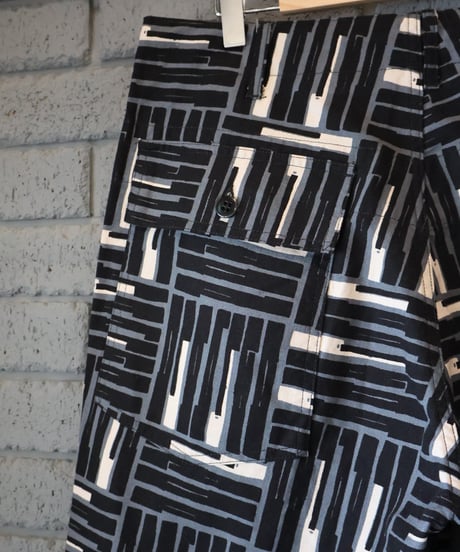 〈ENGINEERED GARMENTS〉Fatigue Short - Cotton Tile Print Canvas / Black CL