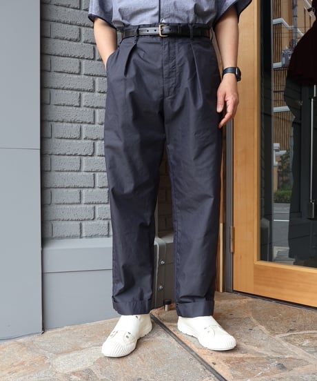 〈ENGINEERED GARMENTS〉Carlyle Pant - Lt.Weight Nyco Twill / Khaki, Dk.Navy