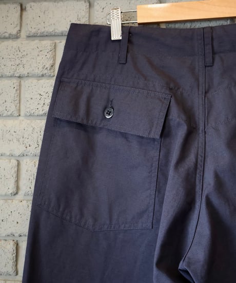 ENGINEERED GARMENTS Fatigue Short - Cotton Ripstop / Khaki, Dk.Navy