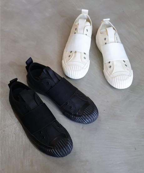 〈ENGINEERED GARMENTS〉x 〈P.F. FLYER〉Ground Slip On / White, Black