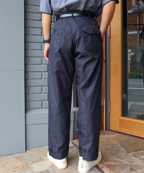 〈ENGINEERED GARMENTS〉Carlyle Pant - Lt.Weight Nyco Twill / Khaki, Dk.Navy