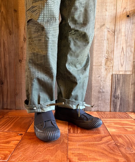 〈ENGINEERED GARMENTS〉x 〈P.F. FLYER〉Ground Slip On / White, Black