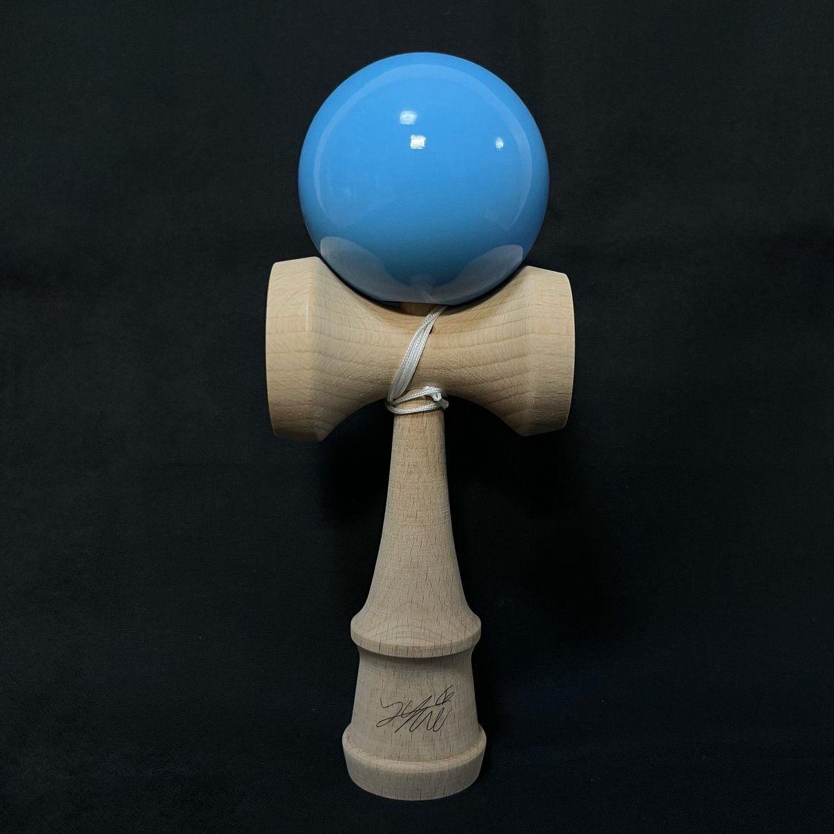 競技用けん玉 大空 水色 ゆーだまのサイン入り | Kendama Shop Y